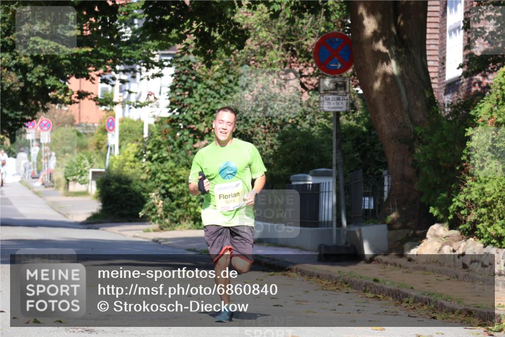 25.08.2024 - 20. Blankeneser Heldenlauf Strokosch-Dieckow http://msf.ph/oto/6860840 25.08.2024 10:13:24 Ziel 6019 meine-sportfotos.de