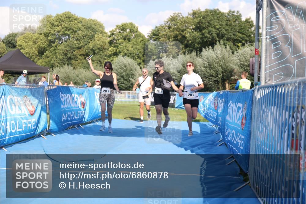 25.08.2024 - Elbe Triathlon Hamburg H.Heesch http://msf.ph/oto/6860878 25.08.2024 16:46:45 Ziel  meine-sportfotos.de
