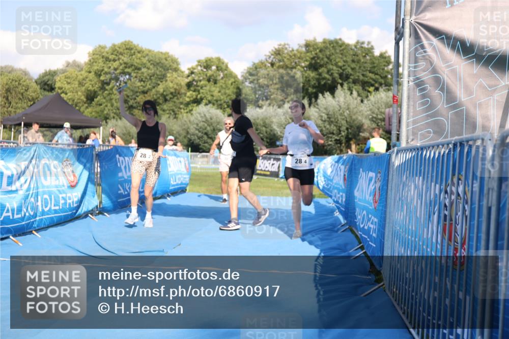 25.08.2024 - Elbe Triathlon Hamburg H.Heesch http://msf.ph/oto/6860917 25.08.2024 16:46:45 Ziel  meine-sportfotos.de