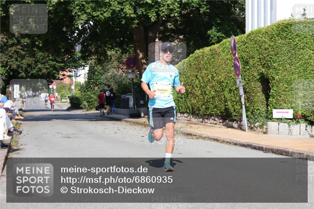 25.08.2024 - 20. Blankeneser Heldenlauf Strokosch-Dieckow http://msf.ph/oto/6860935 25.08.2024 10:14:04 Ziel 6504 meine-sportfotos.de