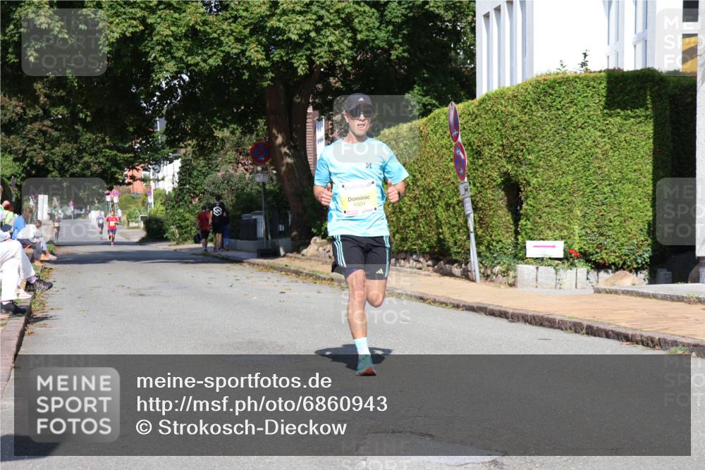 25.08.2024 - 20. Blankeneser Heldenlauf Strokosch-Dieckow http://msf.ph/oto/6860943 25.08.2024 10:14:05 Ziel 6389, 6504 meine-sportfotos.de