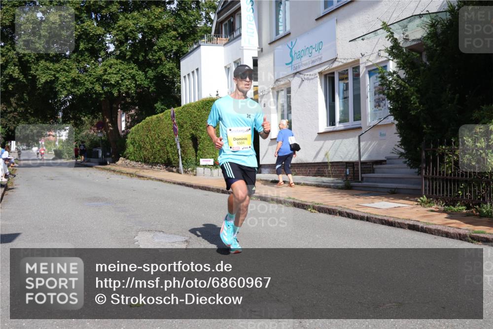 25.08.2024 - 20. Blankeneser Heldenlauf Strokosch-Dieckow http://msf.ph/oto/6860967 25.08.2024 10:14:06 Ziel 6389, 6504 meine-sportfotos.de