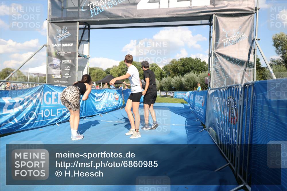 25.08.2024 - Elbe Triathlon Hamburg H.Heesch http://msf.ph/oto/6860985 25.08.2024 16:46:48 Ziel  meine-sportfotos.de
