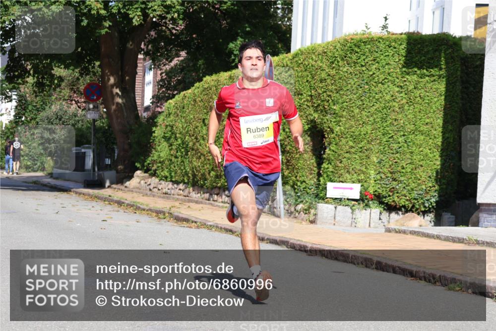 25.08.2024 - 20. Blankeneser Heldenlauf Strokosch-Dieckow http://msf.ph/oto/6860996 25.08.2024 10:14:18 Ziel 6285, 6389, 6439 meine-sportfotos.de