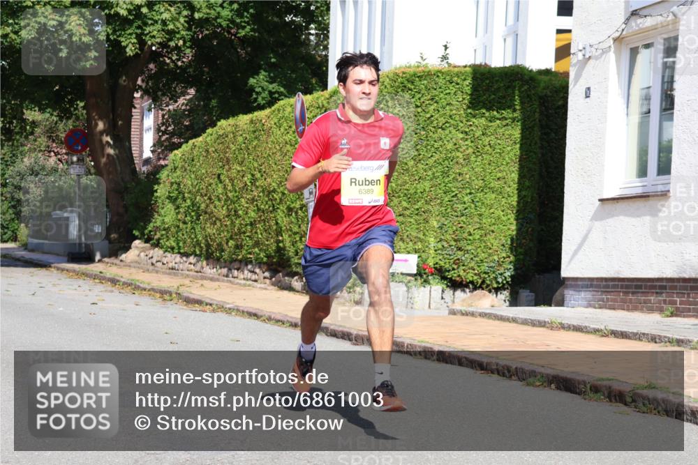 25.08.2024 - 20. Blankeneser Heldenlauf Strokosch-Dieckow http://msf.ph/oto/6861003 25.08.2024 10:14:18 Ziel 6285, 6389, 6439 meine-sportfotos.de