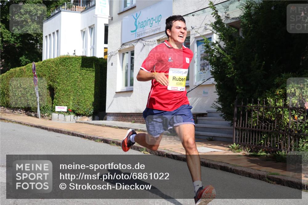 25.08.2024 - 20. Blankeneser Heldenlauf Strokosch-Dieckow http://msf.ph/oto/6861022 25.08.2024 10:14:19 Ziel 6285, 6389, 6439 meine-sportfotos.de