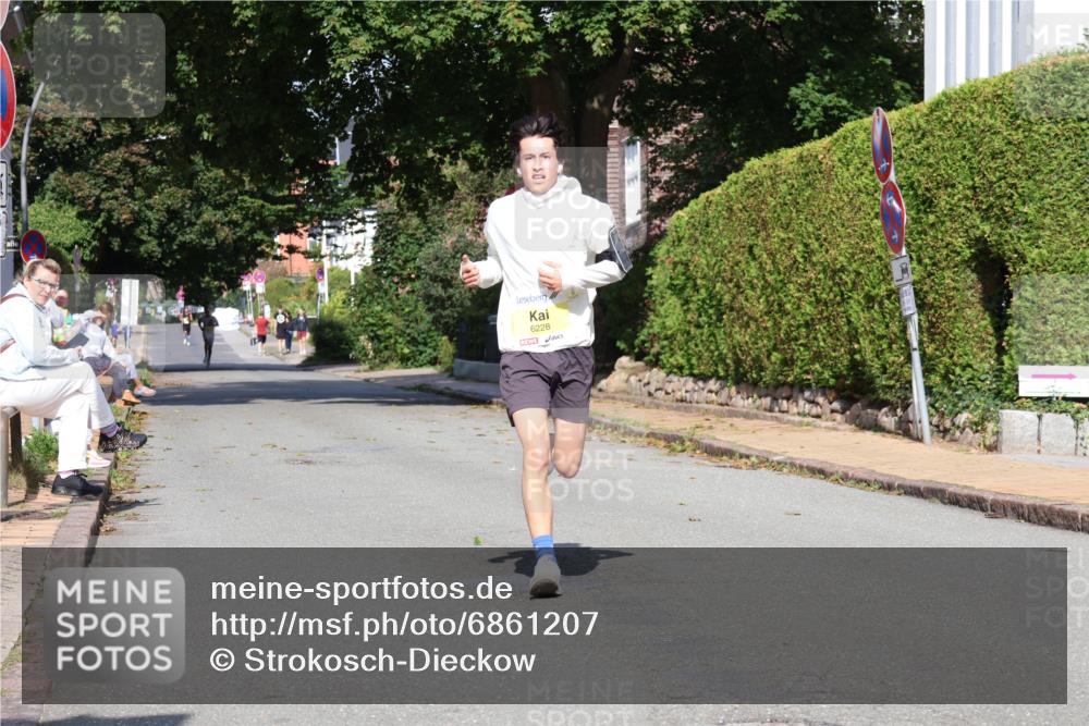 25.08.2024 - 20. Blankeneser Heldenlauf Strokosch-Dieckow http://msf.ph/oto/6861207 25.08.2024 10:14:58 Ziel 6228 meine-sportfotos.de