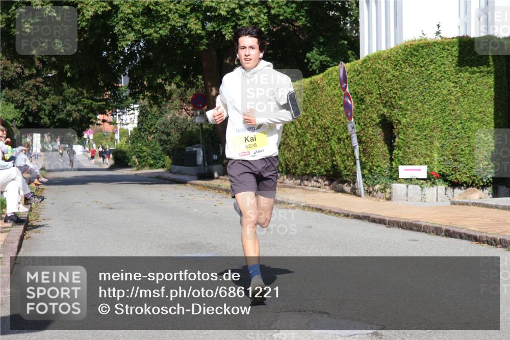25.08.2024 - 20. Blankeneser Heldenlauf Strokosch-Dieckow http://msf.ph/oto/6861221 25.08.2024 10:14:59 Ziel 6228 meine-sportfotos.de