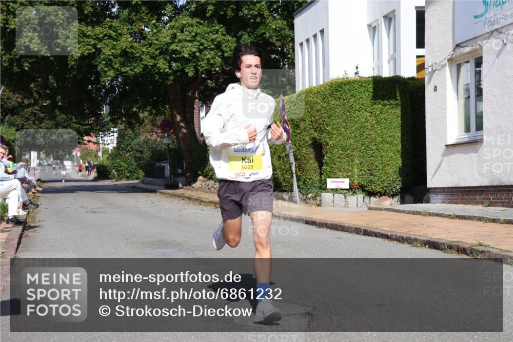25.08.2024 - 20. Blankeneser Heldenlauf Strokosch-Dieckow http://msf.ph/oto/6861232 25.08.2024 10:14:59 Ziel 6228 meine-sportfotos.de
