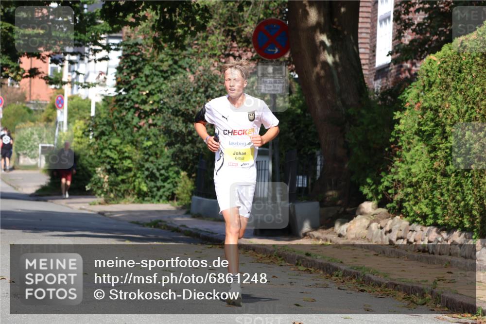25.08.2024 - 20. Blankeneser Heldenlauf Strokosch-Dieckow http://msf.ph/oto/6861248 25.08.2024 10:15:12 Ziel 6458 meine-sportfotos.de