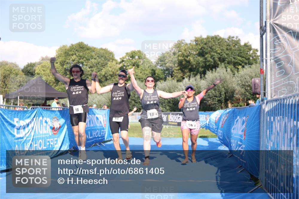 25.08.2024 - Elbe Triathlon Hamburg H.Heesch http://msf.ph/oto/6861405 25.08.2024 16:47:43 Ziel  meine-sportfotos.de