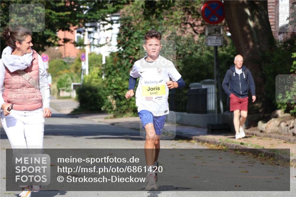 25.08.2024 - 20. Blankeneser Heldenlauf Strokosch-Dieckow http://msf.ph/oto/6861420 25.08.2024 10:15:44 Ziel 6442 meine-sportfotos.de