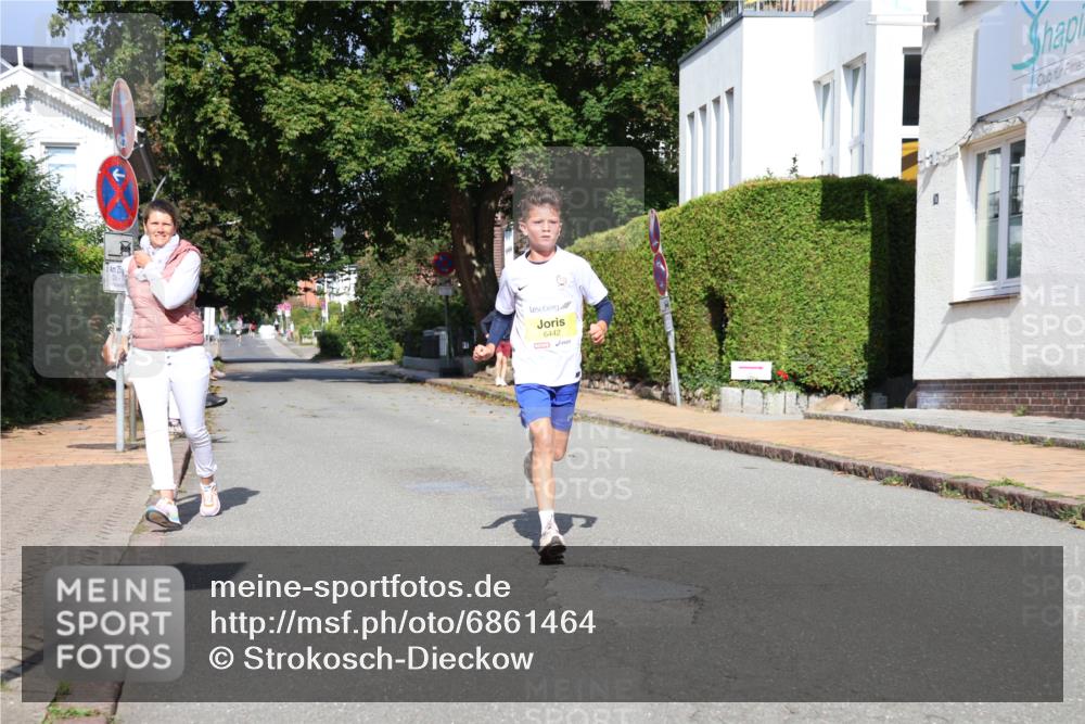 25.08.2024 - 20. Blankeneser Heldenlauf Strokosch-Dieckow http://msf.ph/oto/6861464 25.08.2024 10:15:46 Ziel 6442 meine-sportfotos.de