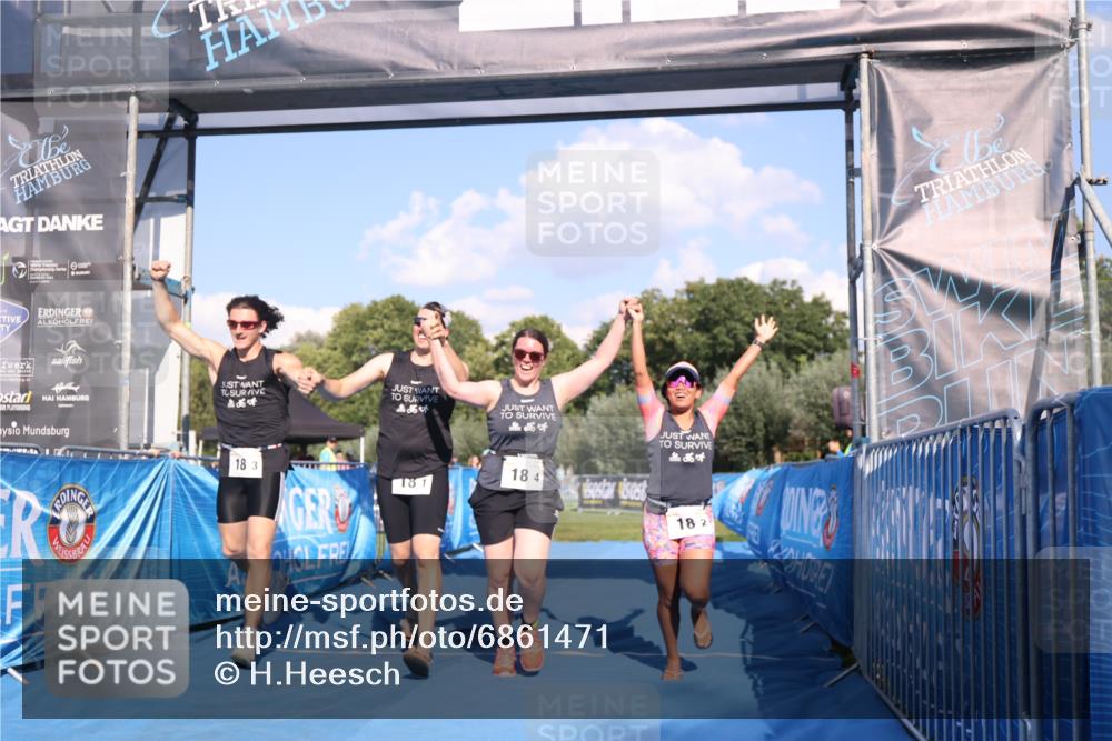 25.08.2024 - Elbe Triathlon Hamburg H.Heesch http://msf.ph/oto/6861471 25.08.2024 16:47:44 Ziel  meine-sportfotos.de
