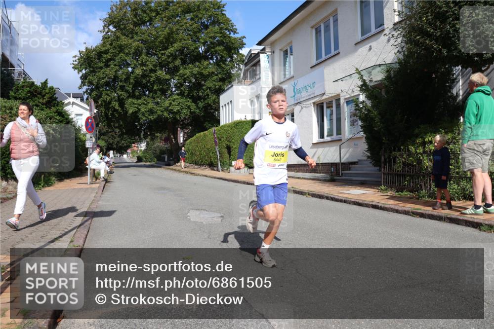 25.08.2024 - 20. Blankeneser Heldenlauf Strokosch-Dieckow http://msf.ph/oto/6861505 25.08.2024 10:15:47 Ziel 6442 meine-sportfotos.de