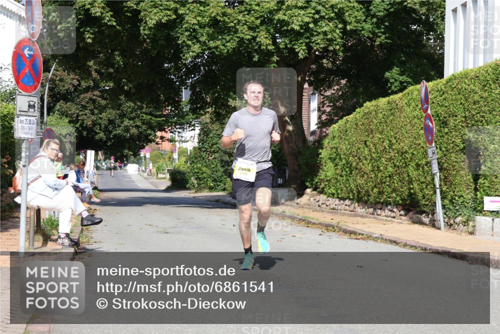 25.08.2024 - 20. Blankeneser Heldenlauf Strokosch-Dieckow http://msf.ph/oto/6861541 25.08.2024 10:16:14 Ziel 6399 meine-sportfotos.de