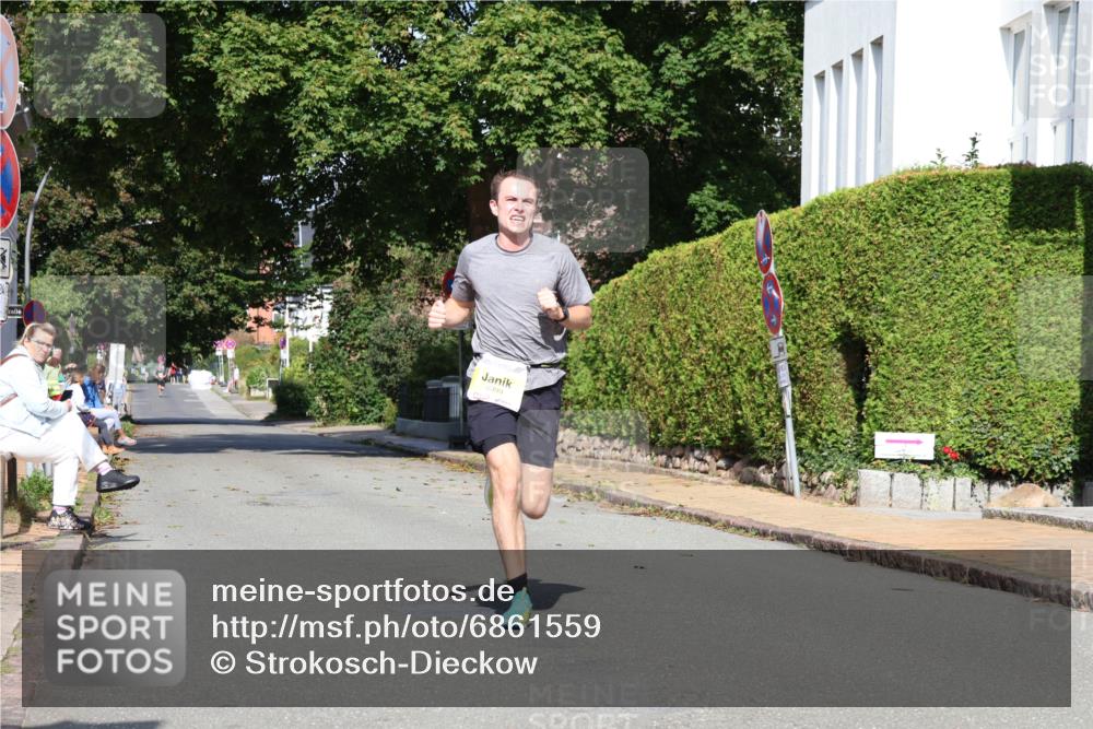 25.08.2024 - 20. Blankeneser Heldenlauf Strokosch-Dieckow http://msf.ph/oto/6861559 25.08.2024 10:16:14 Ziel 6399 meine-sportfotos.de