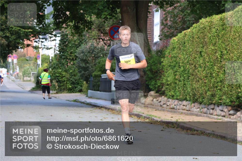 25.08.2024 - 20. Blankeneser Heldenlauf Strokosch-Dieckow http://msf.ph/oto/6861620 25.08.2024 10:16:44 Ziel 6244 meine-sportfotos.de