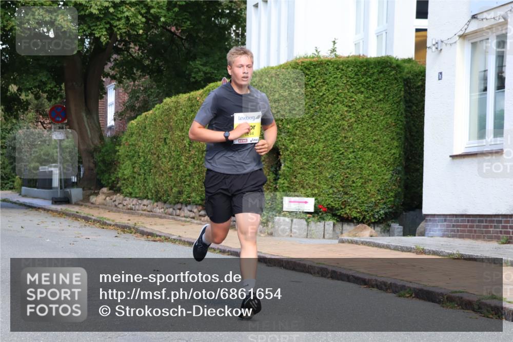 25.08.2024 - 20. Blankeneser Heldenlauf Strokosch-Dieckow http://msf.ph/oto/6861654 25.08.2024 10:16:46 Ziel 6244 meine-sportfotos.de