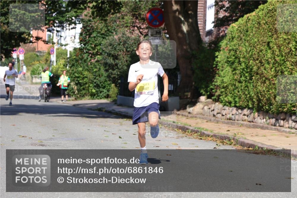 25.08.2024 - 20. Blankeneser Heldenlauf Strokosch-Dieckow http://msf.ph/oto/6861846 25.08.2024 10:17:44 Ziel 6297, 6527 meine-sportfotos.de
