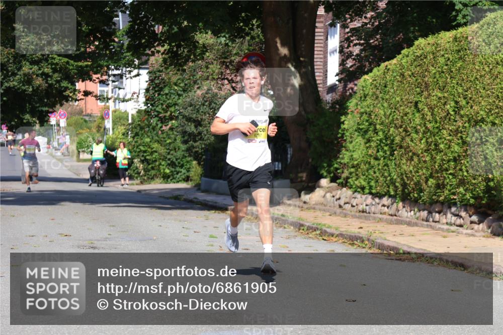 25.08.2024 - 20. Blankeneser Heldenlauf Strokosch-Dieckow http://msf.ph/oto/6861905 25.08.2024 10:17:53 Ziel 6297 meine-sportfotos.de