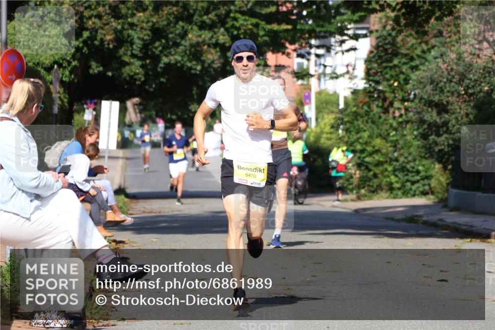 25.08.2024 - 20. Blankeneser Heldenlauf Strokosch-Dieckow http://msf.ph/oto/6861989 25.08.2024 10:18:16 Ziel 6354, 6410 meine-sportfotos.de