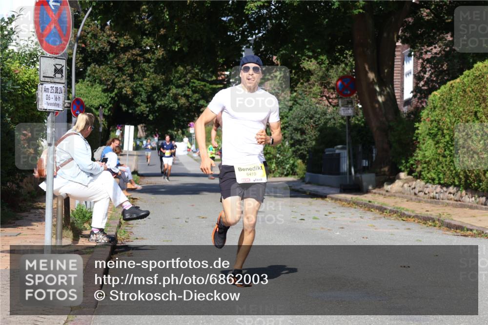 25.08.2024 - 20. Blankeneser Heldenlauf Strokosch-Dieckow http://msf.ph/oto/6862003 25.08.2024 10:18:18 Ziel 6354, 6410 meine-sportfotos.de