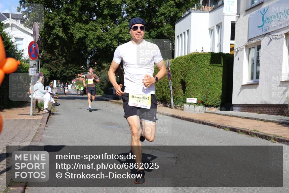 25.08.2024 - 20. Blankeneser Heldenlauf Strokosch-Dieckow http://msf.ph/oto/6862025 25.08.2024 10:18:19 Ziel 6354, 6410 meine-sportfotos.de