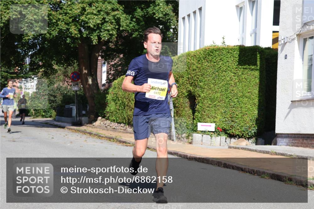 25.08.2024 - 20. Blankeneser Heldenlauf Strokosch-Dieckow http://msf.ph/oto/6862158 25.08.2024 10:18:40 Ziel 6141, 6412 meine-sportfotos.de