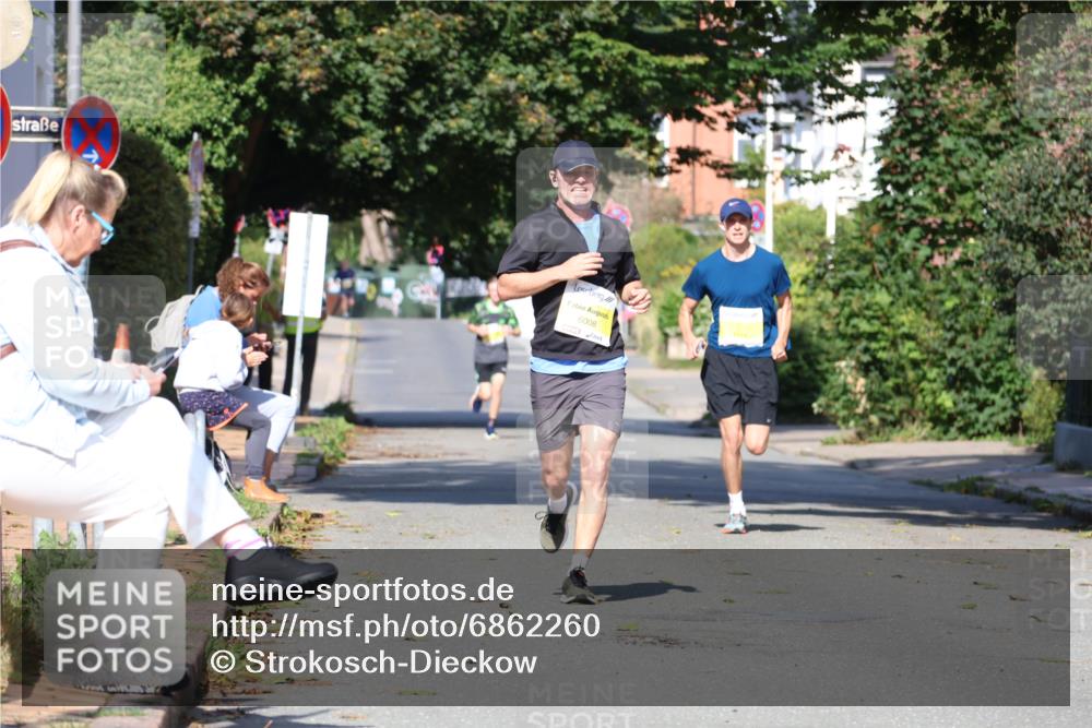 25.08.2024 - 20. Blankeneser Heldenlauf Strokosch-Dieckow http://msf.ph/oto/6862260 25.08.2024 10:19:25 Ziel 6008, 6514 meine-sportfotos.de