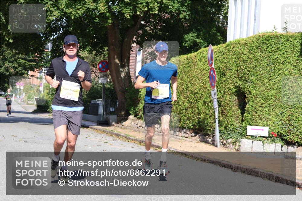 25.08.2024 - 20. Blankeneser Heldenlauf Strokosch-Dieckow http://msf.ph/oto/6862291 25.08.2024 10:19:30 Ziel 6008, 6514 meine-sportfotos.de