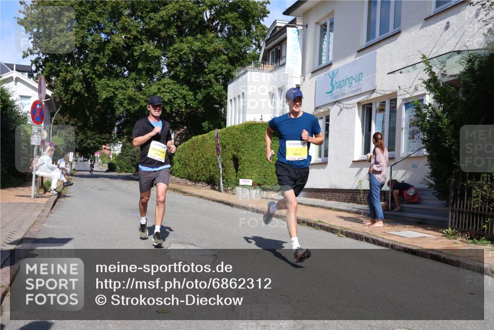 25.08.2024 - 20. Blankeneser Heldenlauf Strokosch-Dieckow http://msf.ph/oto/6862312 25.08.2024 10:19:31 Ziel 6008, 6514 meine-sportfotos.de