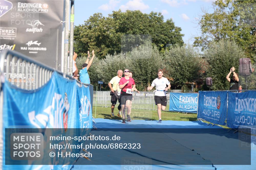 25.08.2024 - Elbe Triathlon Hamburg H.Heesch http://msf.ph/oto/6862323 25.08.2024 17:17:15 Ziel  meine-sportfotos.de