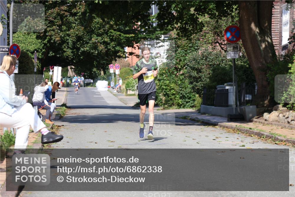 25.08.2024 - 20. Blankeneser Heldenlauf Strokosch-Dieckow http://msf.ph/oto/6862338 25.08.2024 10:19:41 Ziel 6248 meine-sportfotos.de