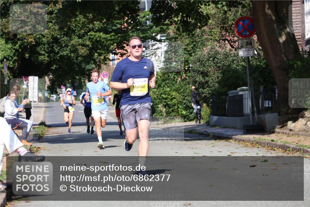 25.08.2024 - 20. Blankeneser Heldenlauf Strokosch-Dieckow http://msf.ph/oto/6862377 25.08.2024 10:20:15 Ziel 6148, 6207, 6293, 6513 meine-sportfotos.de