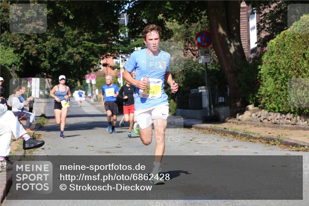 25.08.2024 - 20. Blankeneser Heldenlauf Strokosch-Dieckow http://msf.ph/oto/6862428 25.08.2024 10:20:21 Ziel 6148, 6173, 6207, 6293, 6294, 6513 meine-sportfotos.de
