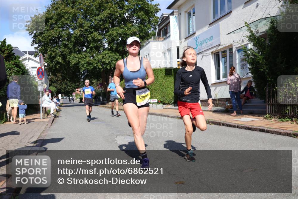 25.08.2024 - 20. Blankeneser Heldenlauf Strokosch-Dieckow http://msf.ph/oto/6862521 25.08.2024 10:20:27 Ziel 6173, 6207, 6293, 6294, 6513 meine-sportfotos.de