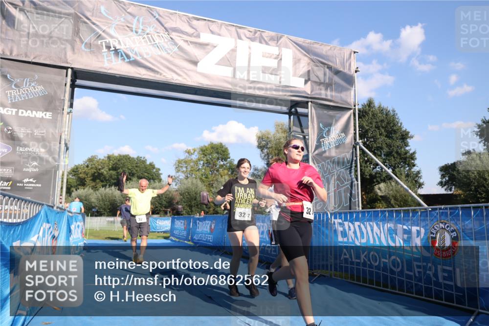 25.08.2024 - Elbe Triathlon Hamburg H.Heesch http://msf.ph/oto/6862562 25.08.2024 17:17:19 Ziel  meine-sportfotos.de