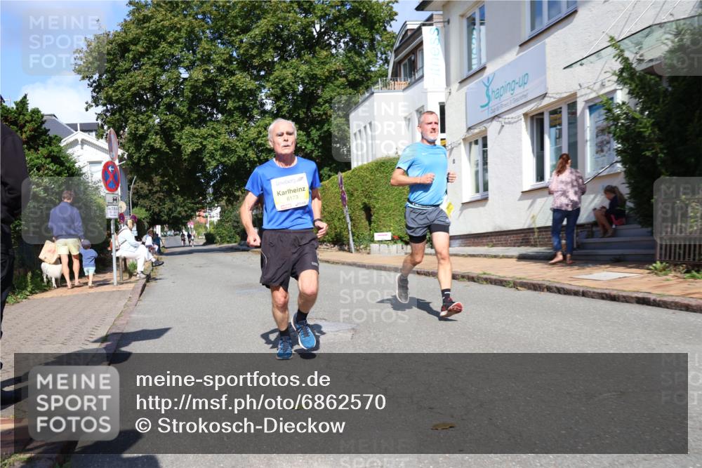 25.08.2024 - 20. Blankeneser Heldenlauf Strokosch-Dieckow http://msf.ph/oto/6862570 25.08.2024 10:20:29 Ziel 6173, 6207, 6293, 6294 meine-sportfotos.de