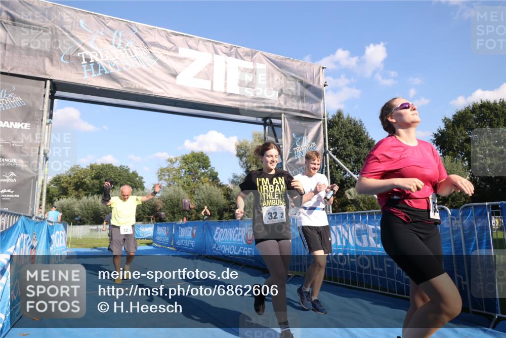 25.08.2024 - Elbe Triathlon Hamburg H.Heesch http://msf.ph/oto/6862606 25.08.2024 17:17:19 Ziel  meine-sportfotos.de
