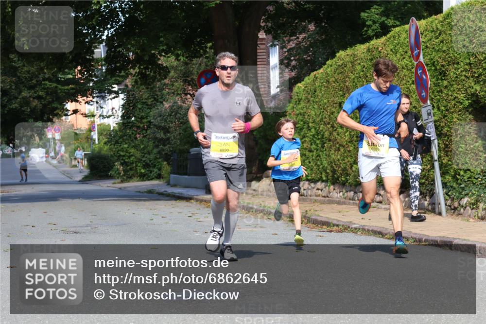25.08.2024 - 20. Blankeneser Heldenlauf Strokosch-Dieckow http://msf.ph/oto/6862645 25.08.2024 10:20:48 Ziel 6348, 6359, 6462, 6520 meine-sportfotos.de