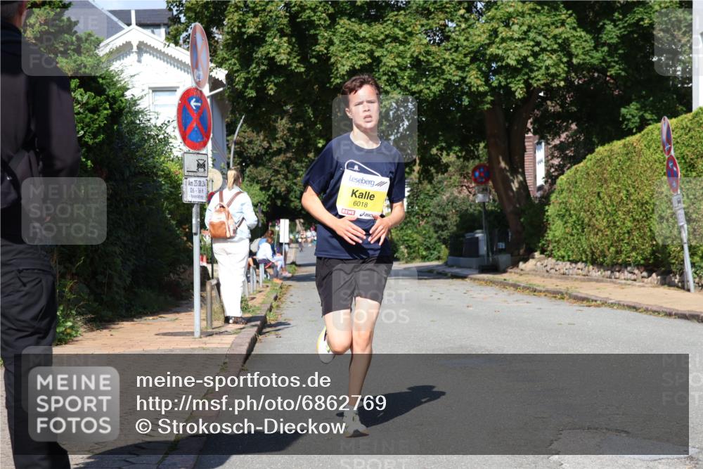 25.08.2024 - 20. Blankeneser Heldenlauf Strokosch-Dieckow http://msf.ph/oto/6862769 25.08.2024 10:21:36 Ziel 6018, 6142 meine-sportfotos.de