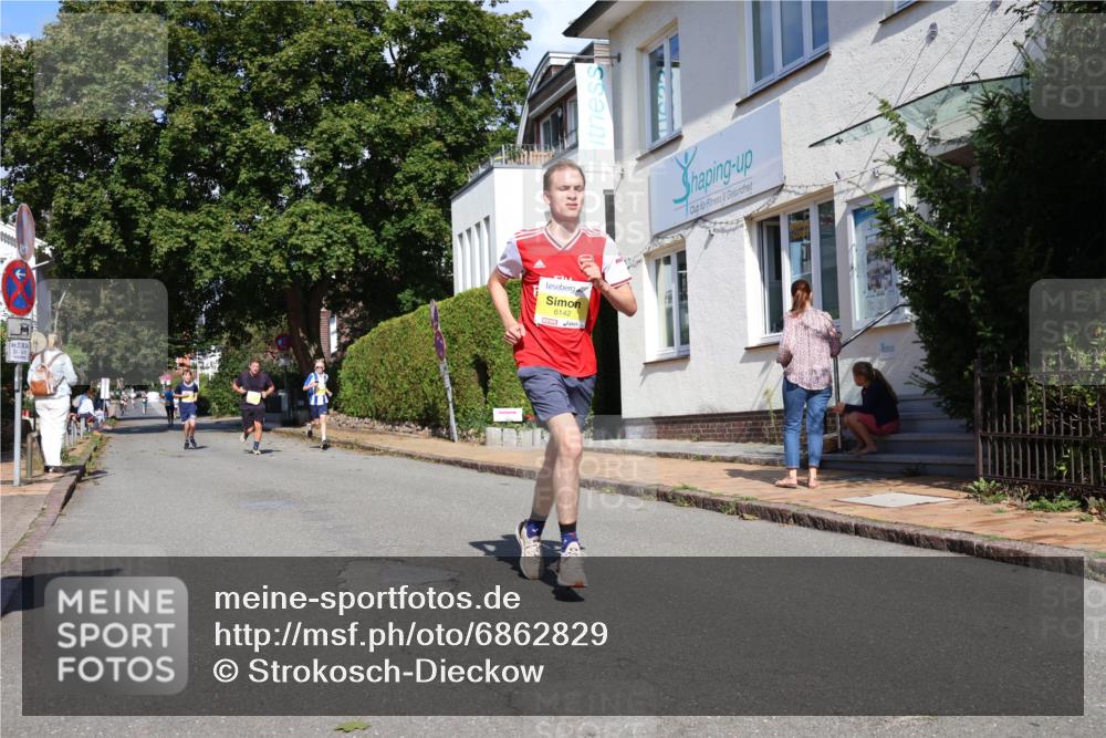 25.08.2024 - 20. Blankeneser Heldenlauf Strokosch-Dieckow http://msf.ph/oto/6862829 25.08.2024 10:21:45 Ziel 6142, 6246, 6532 meine-sportfotos.de