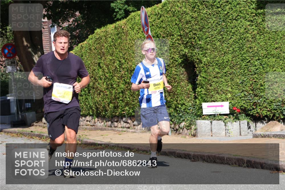 25.08.2024 - 20. Blankeneser Heldenlauf Strokosch-Dieckow http://msf.ph/oto/6862843 25.08.2024 10:21:48 Ziel 6142, 6246, 6347, 6491, 6529, 6532 meine-sportfotos.de