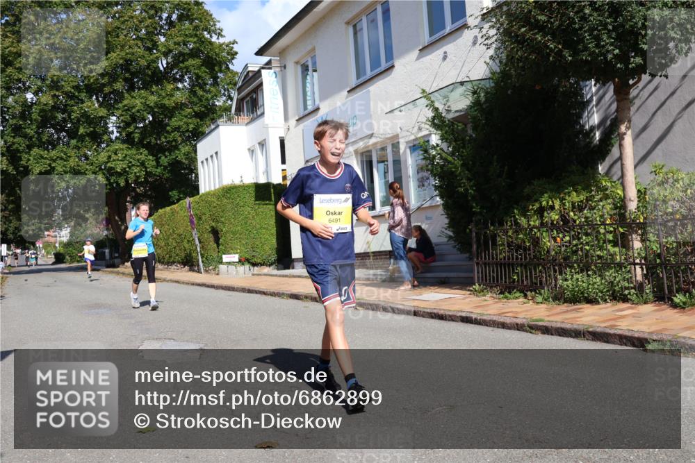 25.08.2024 - 20. Blankeneser Heldenlauf Strokosch-Dieckow http://msf.ph/oto/6862899 25.08.2024 10:21:56 Ziel 6347, 6491, 6529 meine-sportfotos.de