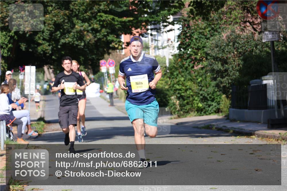 25.08.2024 - 20. Blankeneser Heldenlauf Strokosch-Dieckow http://msf.ph/oto/6862911 25.08.2024 10:22:07 Ziel 6088, 6121, 6160, 6498, 6523 meine-sportfotos.de