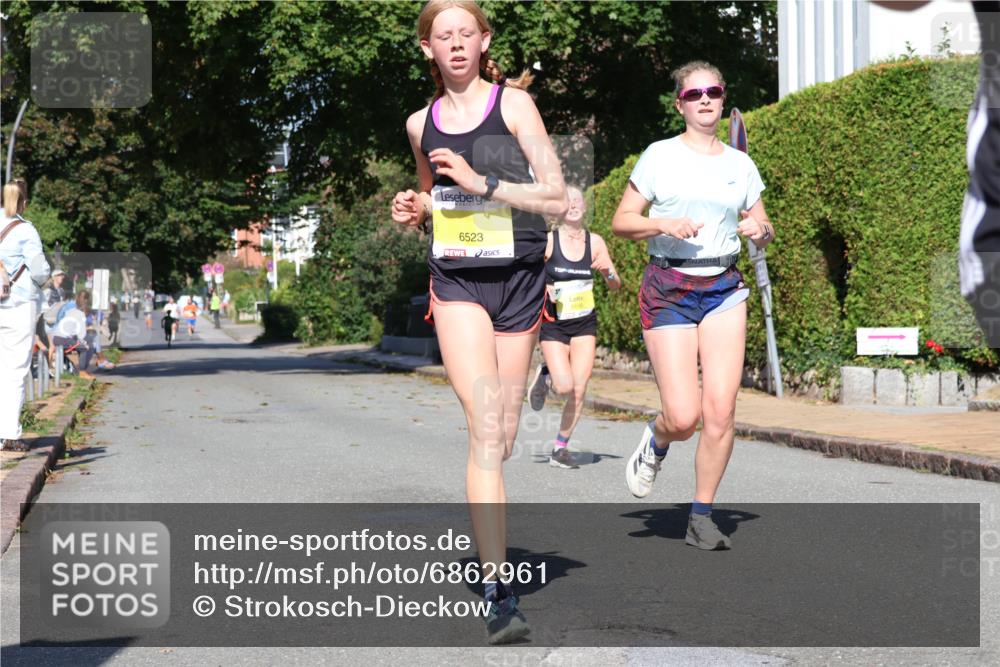25.08.2024 - 20. Blankeneser Heldenlauf Strokosch-Dieckow http://msf.ph/oto/6862961 25.08.2024 10:22:15 Ziel 6088, 6121, 6160, 6498, 6523 meine-sportfotos.de