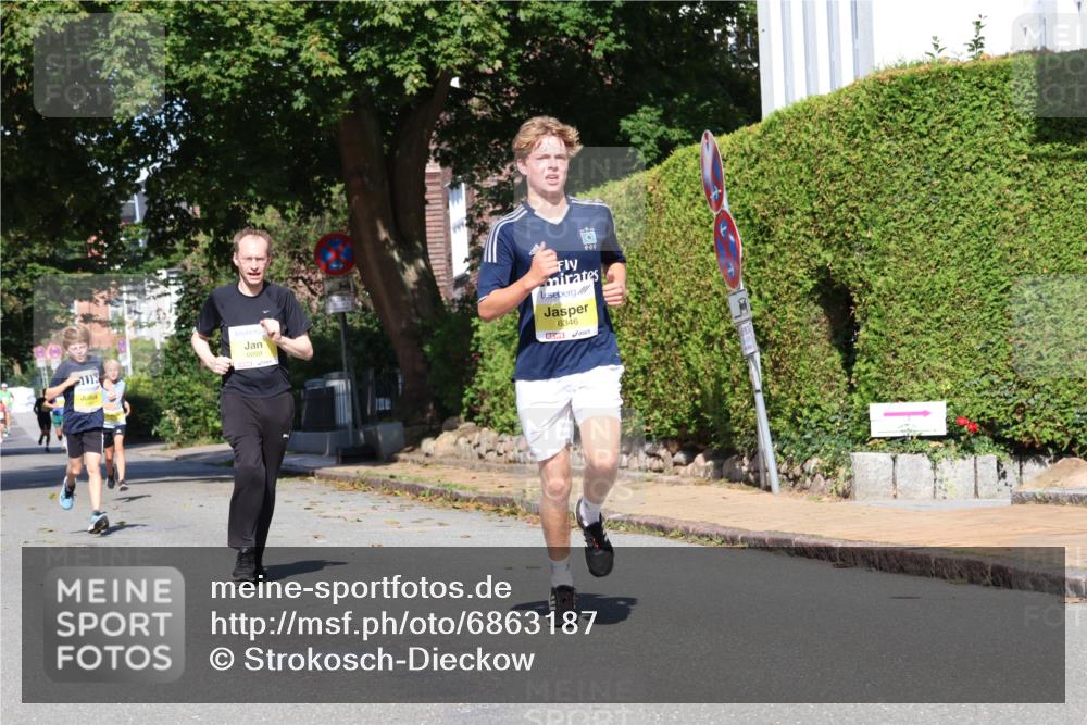 25.08.2024 - 20. Blankeneser Heldenlauf Strokosch-Dieckow http://msf.ph/oto/6863187 25.08.2024 10:23:00 Ziel 6037, 6059, 6346, 6382, 6445 meine-sportfotos.de