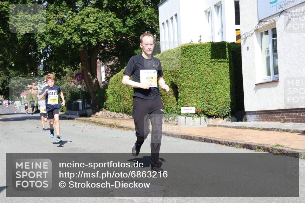 25.08.2024 - 20. Blankeneser Heldenlauf Strokosch-Dieckow http://msf.ph/oto/6863216 25.08.2024 10:23:02 Ziel 6059, 6182, 6346, 6382, 6445 meine-sportfotos.de