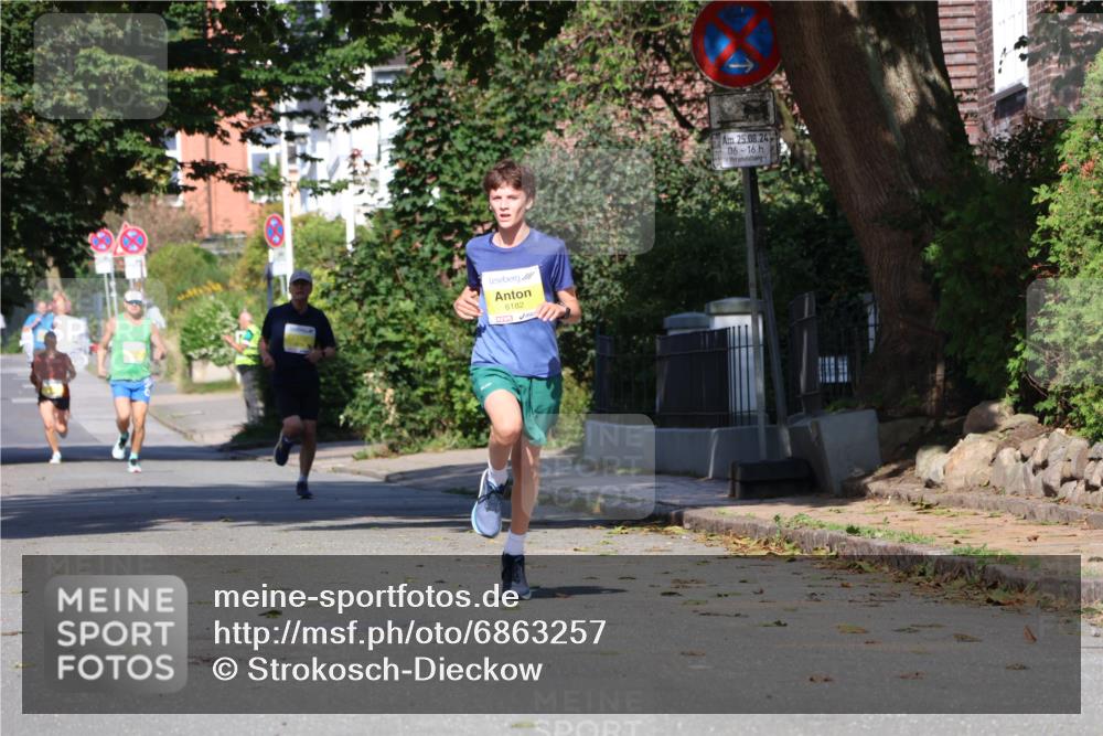 25.08.2024 - 20. Blankeneser Heldenlauf Strokosch-Dieckow http://msf.ph/oto/6863257 25.08.2024 10:23:09 Ziel 6059, 6182, 6445 meine-sportfotos.de